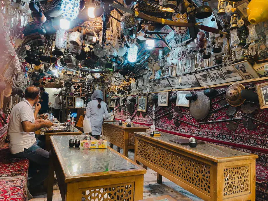 Azadegan Tea House - Chah Haj Mirza onde comer em isfahan