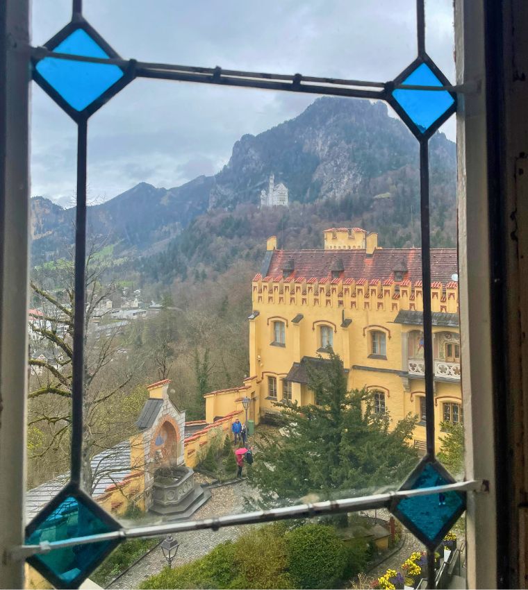 castelo de Neuschwanstein visto da janela de Hohenschwangau